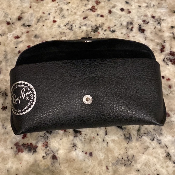 Black Ray Ban Case - Picture 3 of 4